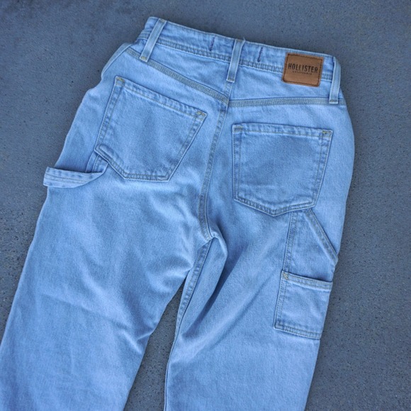 Hollister Women's Ultra High-Rise Dad Jeans Size 00S 24S Light Faded Wash - Picture 2 of 9